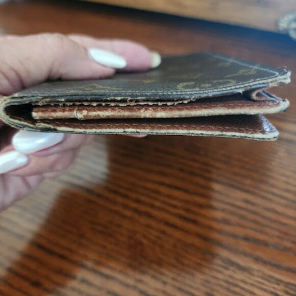 Louis Vuitton Monogram Checkbook Wallet - Picture 10 of 14